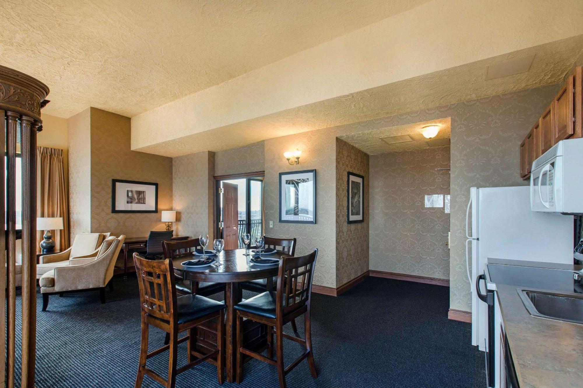 Shoreline Inn & Conference Center, Ascend Hotel Collection Muskegon Eksteriør bilde