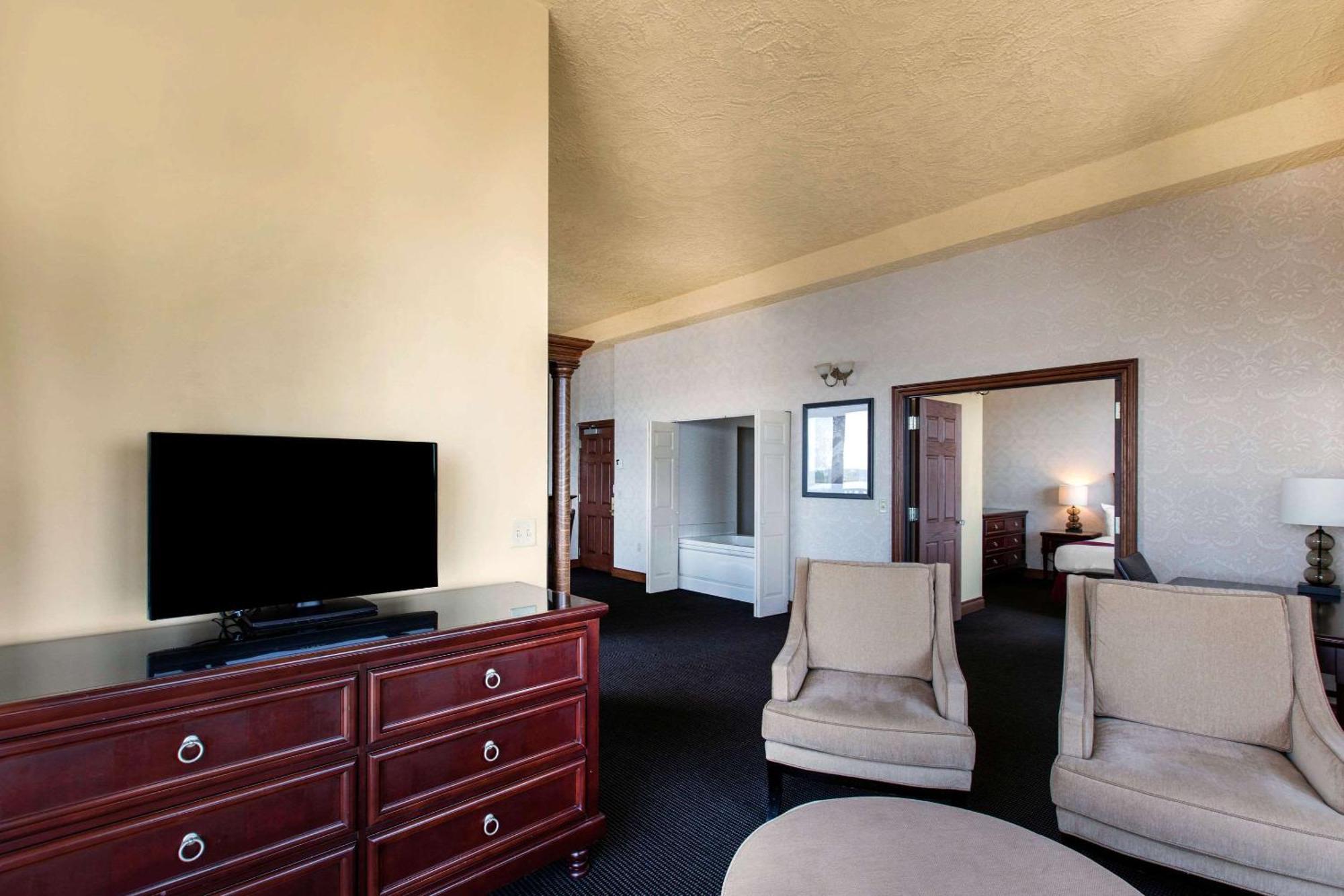 Shoreline Inn & Conference Center, Ascend Hotel Collection Muskegon Eksteriør bilde