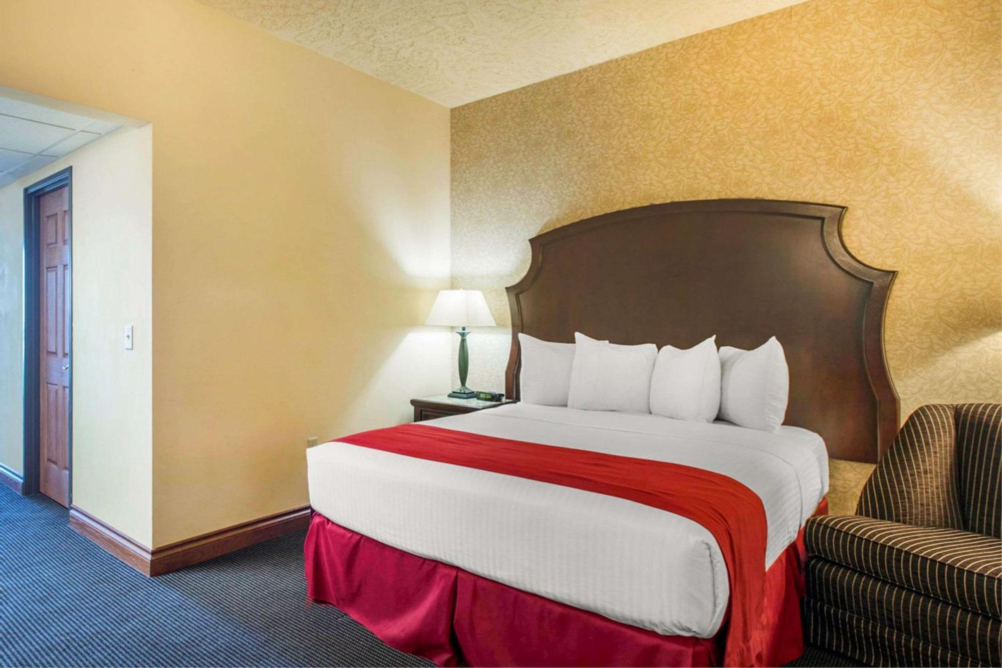 Shoreline Inn & Conference Center, Ascend Hotel Collection Muskegon Eksteriør bilde